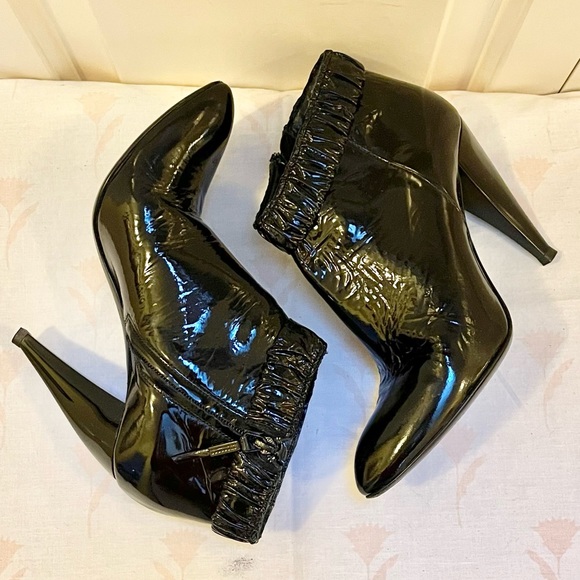 Authentic Burberry ankle booties - Picture 8 of 14